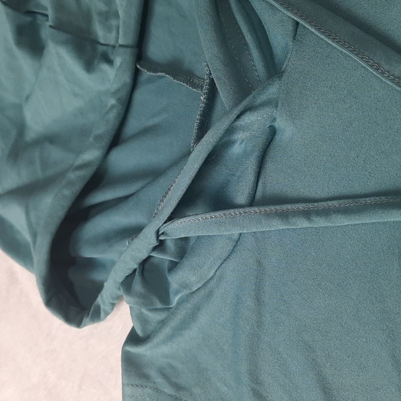 Breathable hoodie sports tank top - Picture 2 of 7